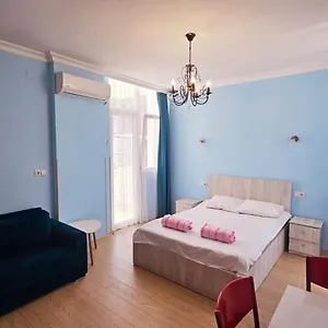 Lux 3 , Махинджаури Грузия